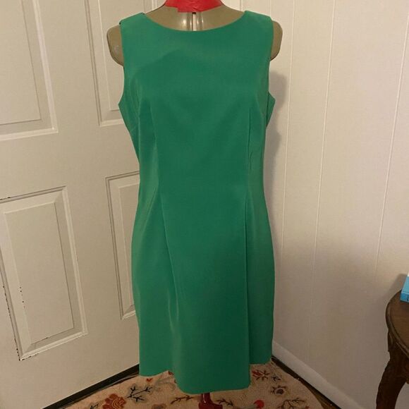 AGB Sleeveless Fitted Dress Size 14 Petite - Picture 1 of 7
